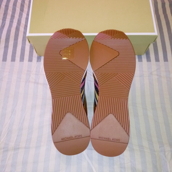 Michael Kors Georgie Trainer Extreme Sneakers - Picture 6 of 10